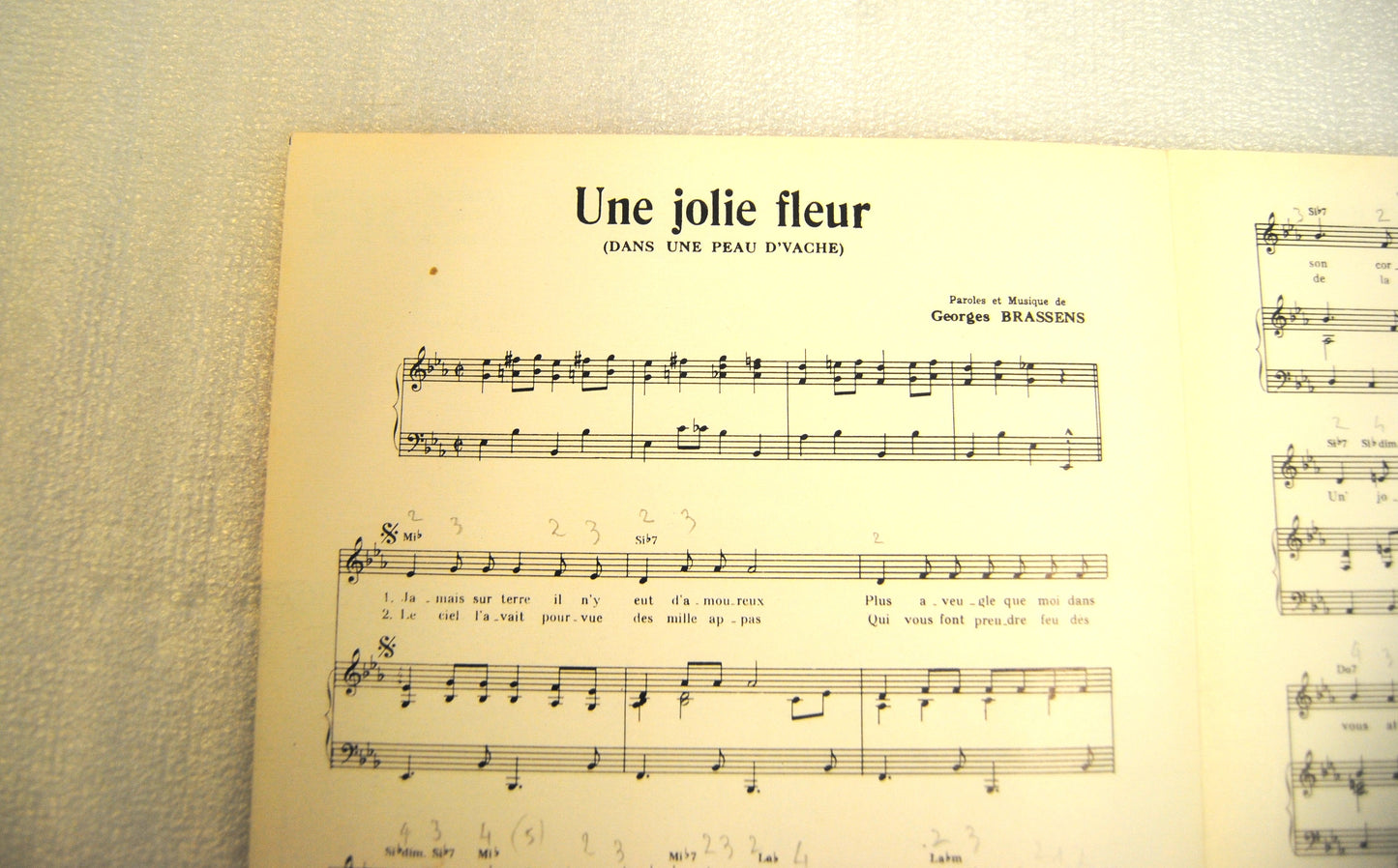 Partition UNE JOLIE FLEUR - piano chant - OCCASION