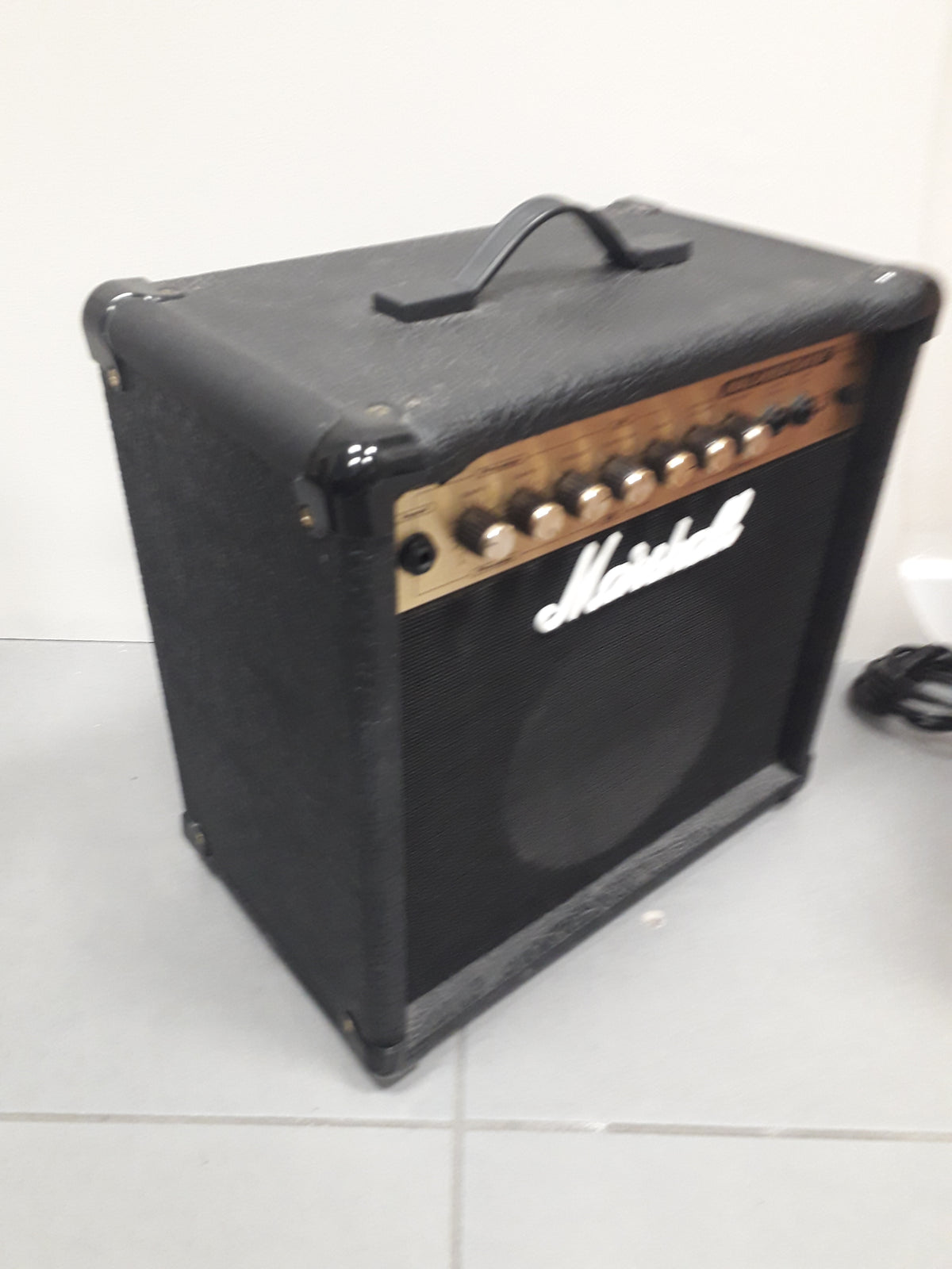 Ampli guitare Marshall Valvestate VS15R – 15 W avec réverbération - occasion