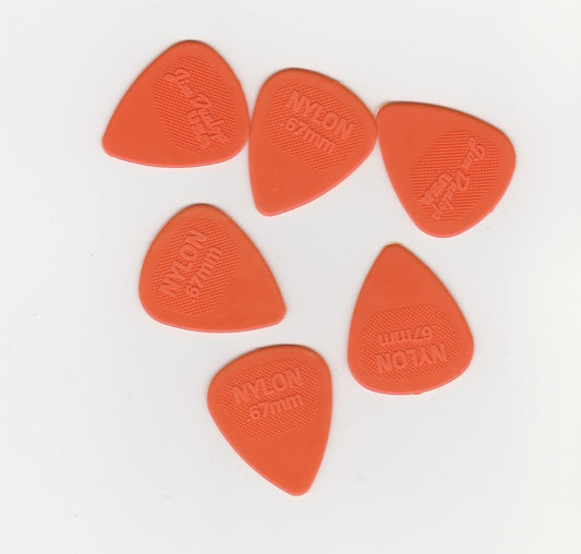 Médiators Dunlop NYLON MIDI 0.67 mm - LOT DE 6