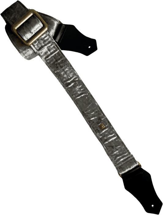 Courroie de guitare GET’M GET’M Boujee Velvet – Hematite Silver