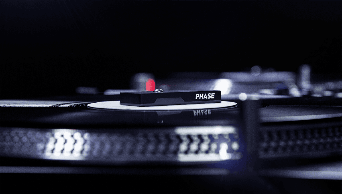 PHASE – 1 Remote + 4 stickers magnétiques