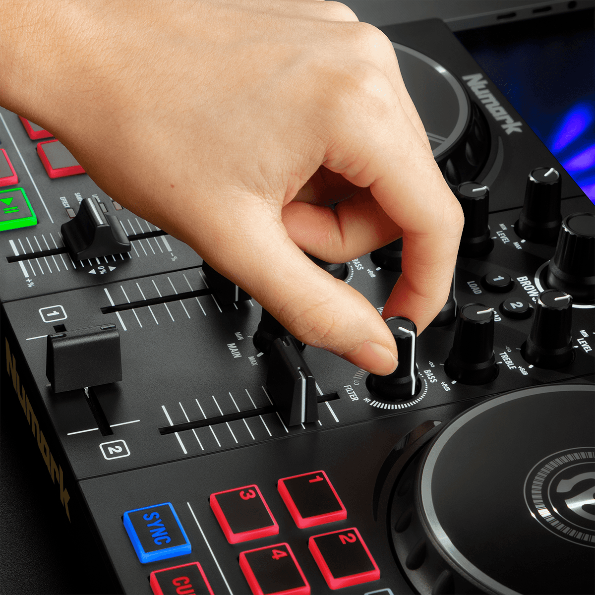 Numark Party Mix 2 – Contrôleur DJ 2 voies avec carte son, 8 pads et jeux de lumières