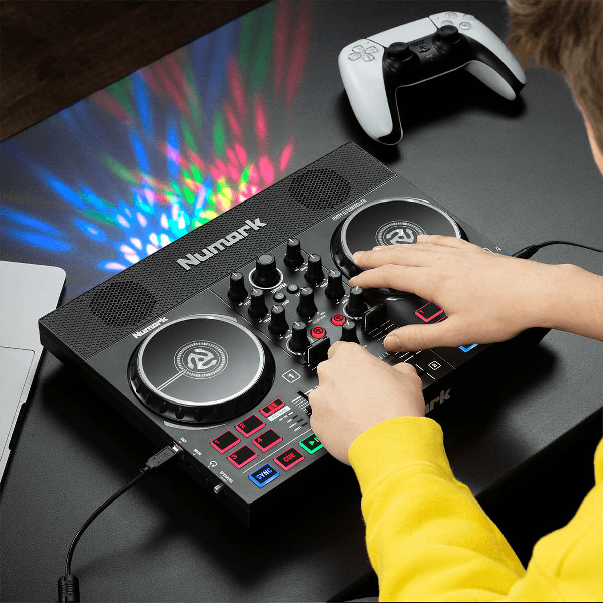 Contrôleur DJ 2 voies – 8 pads, carte son et jeux de lumières MONITOR
