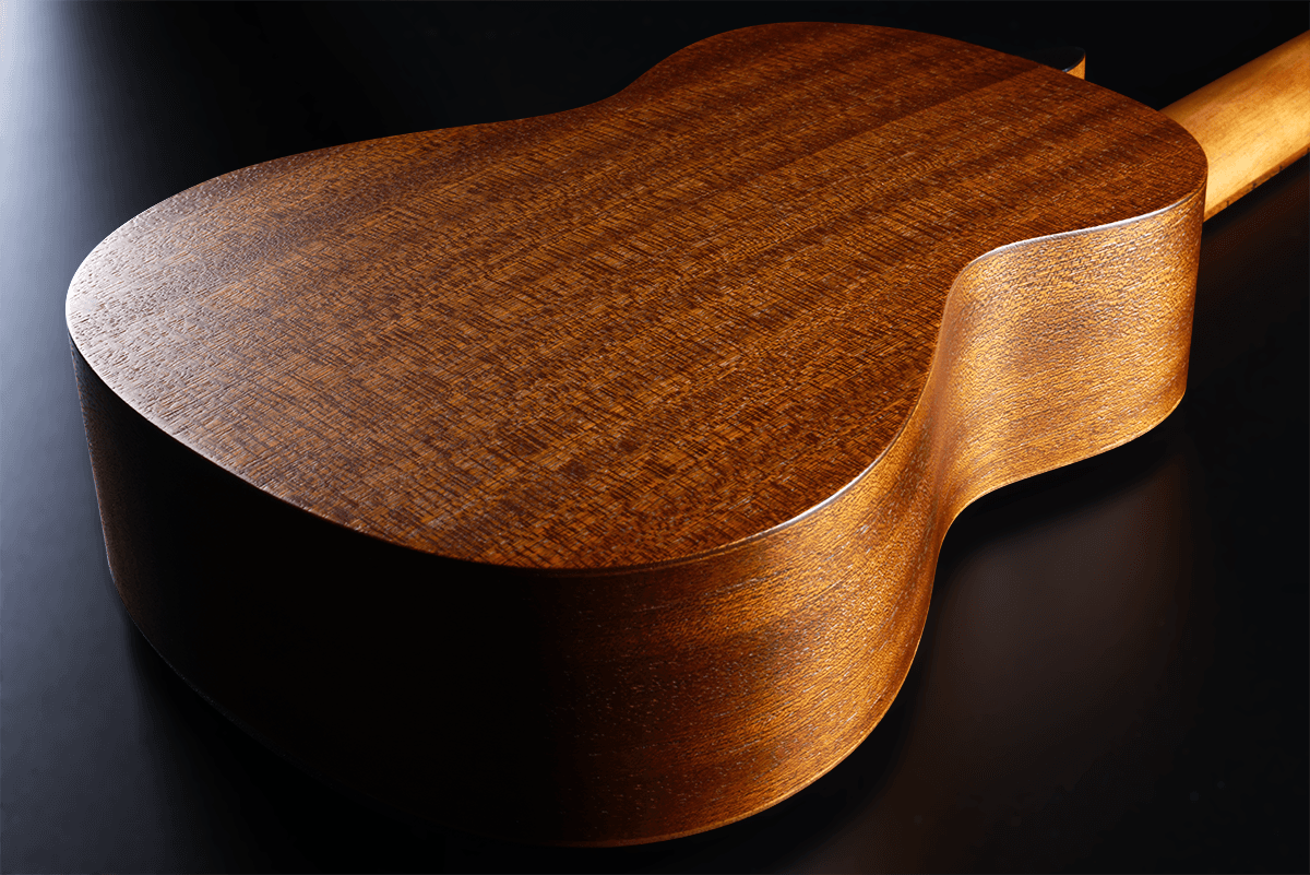 UKULELE CONCERT LAG TIKI UKU 8 TKU8C