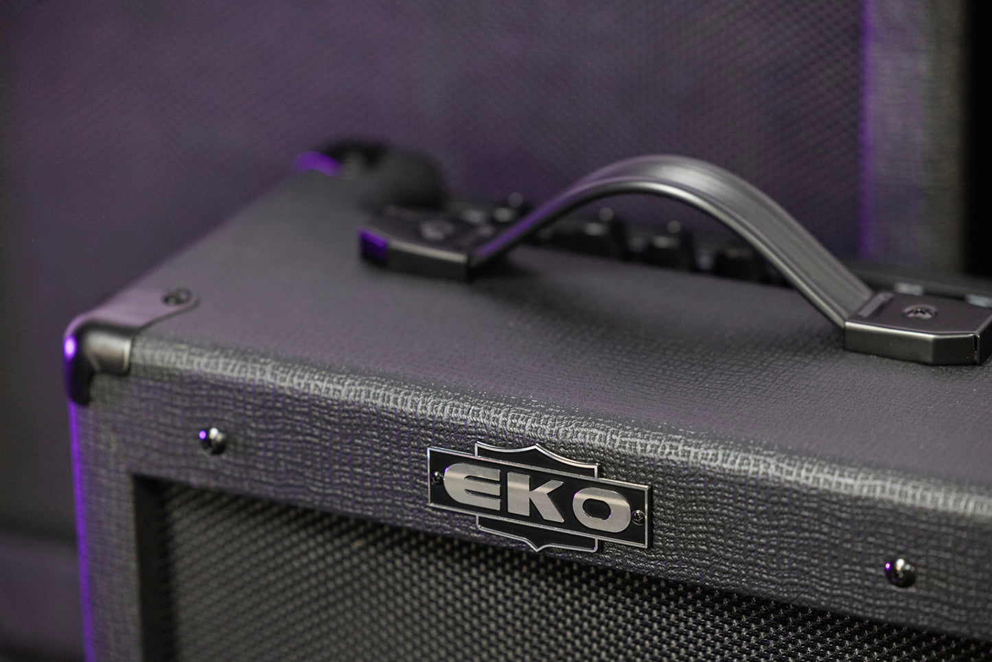 Ampli guitare électrique Eko Black Stealth 15W BS15