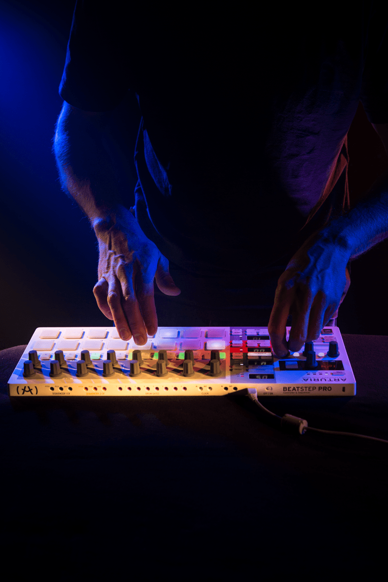 CONTROLEUR ET SEQUENCEUR ARTURIA BEATSTEP PRO