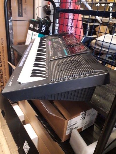Yamaha PSS-51 – Clavier vintage arrangeur - OCCASIION