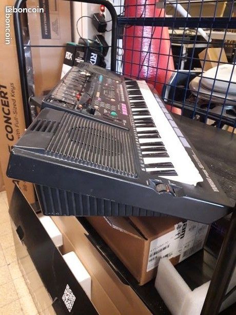 Yamaha PSS-51 – Clavier vintage arrangeur - OCCASIION