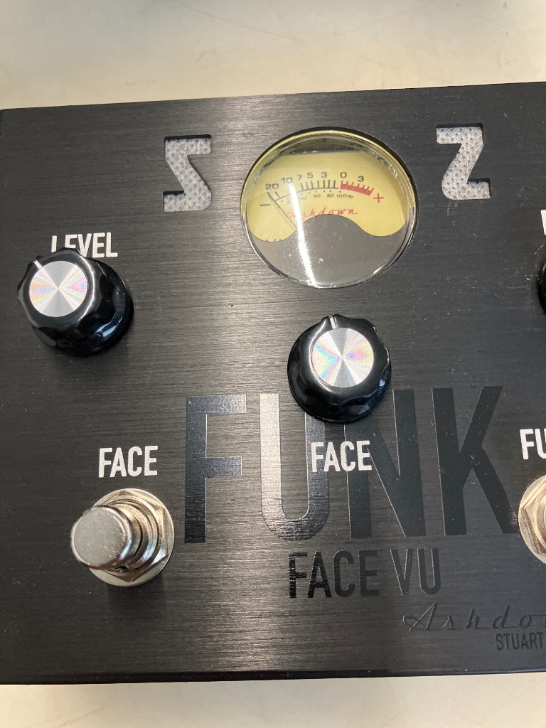 Pédale Filtre / Auto Wah Signature Stuart Zender Ashdown SZ-FUNK-FACE-VU - STOCK B